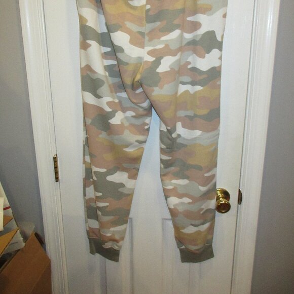 secret treasures matching sweatshirt and sweatpants set - Picture 5 of 6